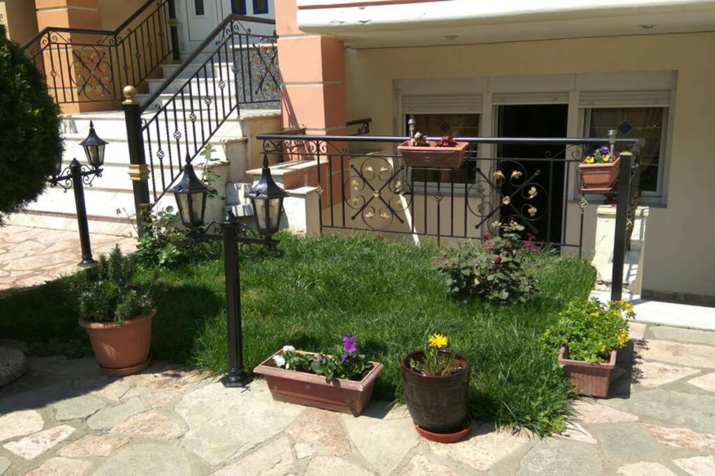 Ki & Ki Apartment 2, New Michaniona מראה חיצוני תמונה